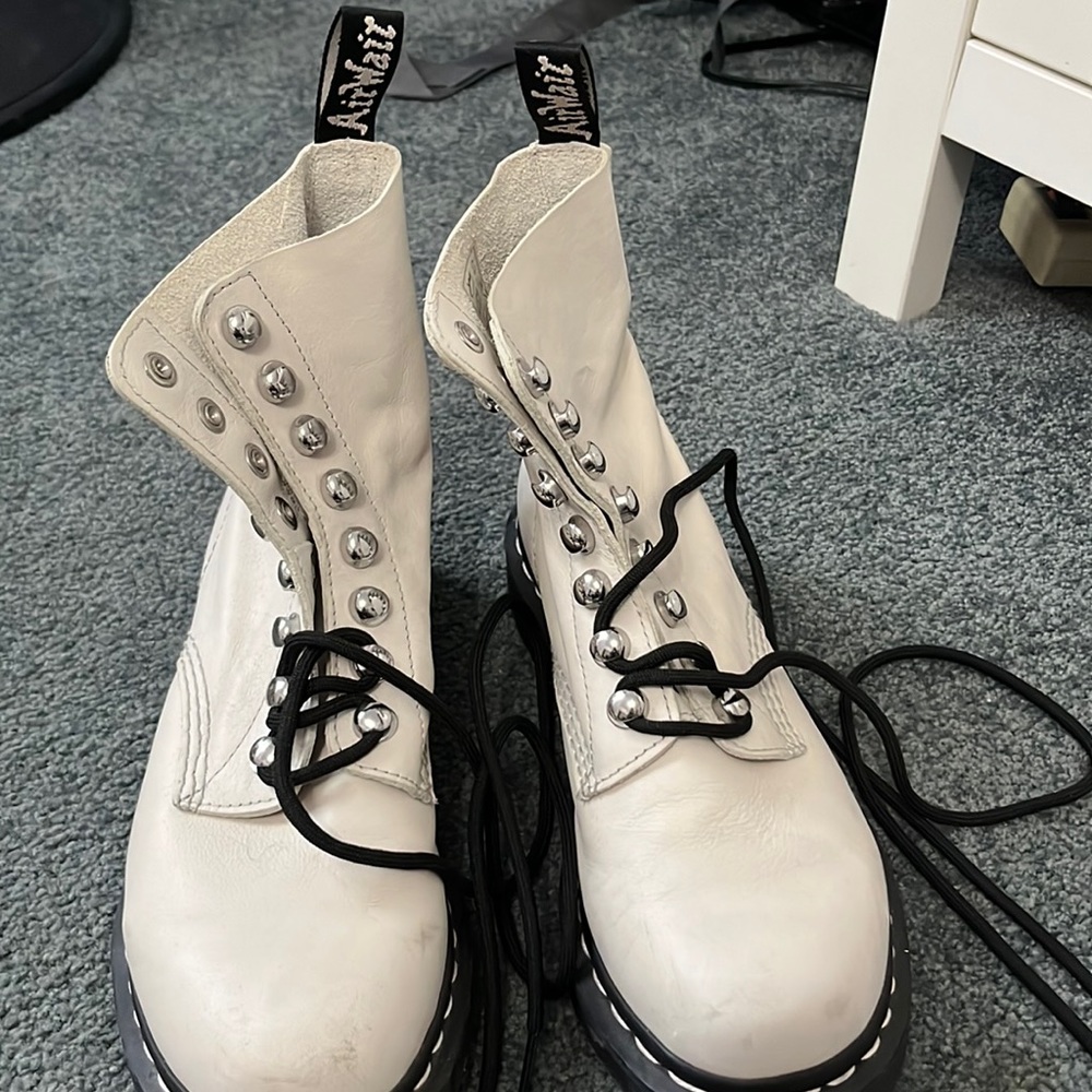 Doc martins off white